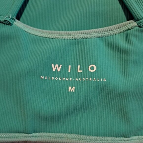 Wilo the Label women's size Medium  ribbed outline sports bra sea green NWOT - Picture 3 of 5